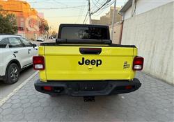 جیپ گلادیەتەر